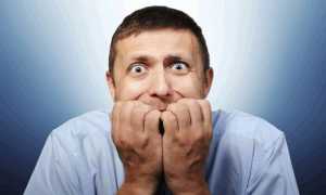 Почему возникают белые прыщики на головке?