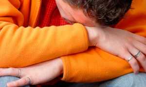 Причины появления нароста на яичке у мужчин