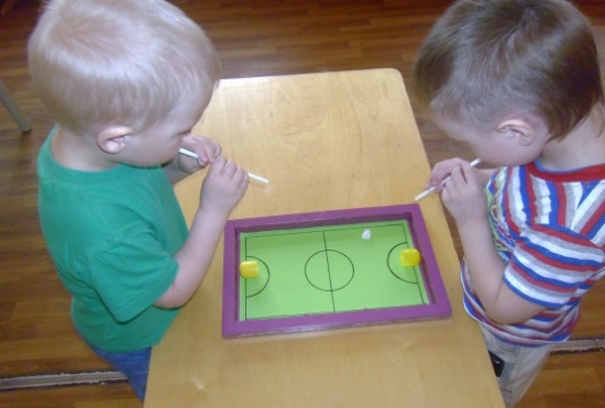 Упражнение на дыхание "Забей мяч в ворота"