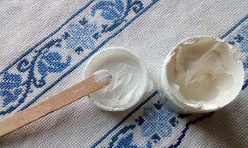 Цинковая мазь при гипергидрозе Цинковая мазь при гипергидрозе