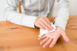 Пальмарный гипергидроз Пальмарный гипергидроз