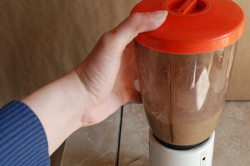 Приготовление протеинового коктейля Приготовление протеинового коктейля