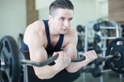 Занятие в тренажерном зале Занятие в тренажерном зале