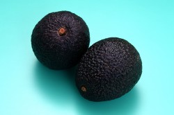 Спелый авокадо Спелый авокадо