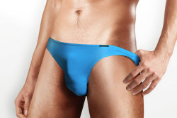 Тесное синтетическое белье Тесное синтетическое белье