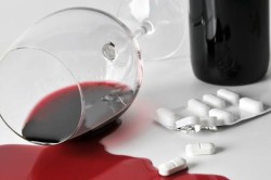 Вино с таблетками Вино с таблетками