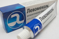 Левомеколь для обработки раны после обрезания