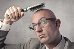 Массаж головы щеткой