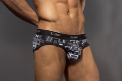 Низкокачественное синтетическое белье как причина появления зуда Низкокачественное синтетическое белье как причина появления зуда