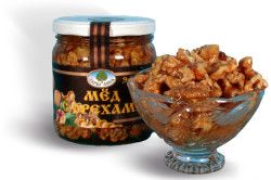 Мед с орехами Мед с орехами