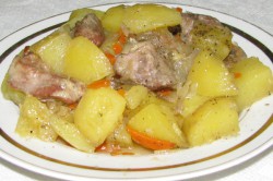 Тушеный картофель с мясом с утра для быстрого набора веса