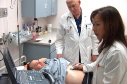 Помощь квалифицированных врачей Помощь квалифицированных врачей