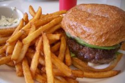 При подготовке к сдаче анализов жирная пища противопоказана При подготовке к сдаче анализов жирная пища противопоказана